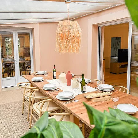 Grande Maison Chaleureuse A Vakantiehuis