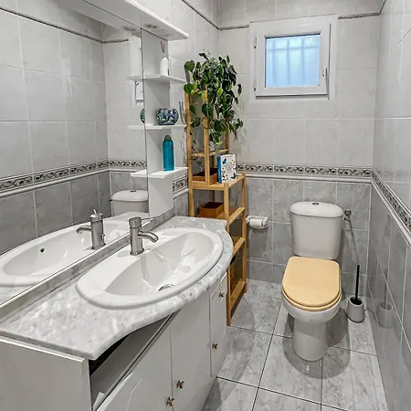 Grande Maison Chaleureuse A *