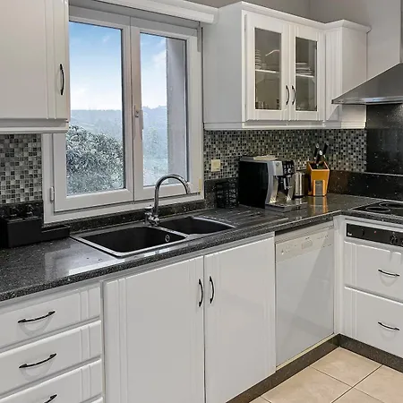 Vakantiehuis Grande Maison Chaleureuse A