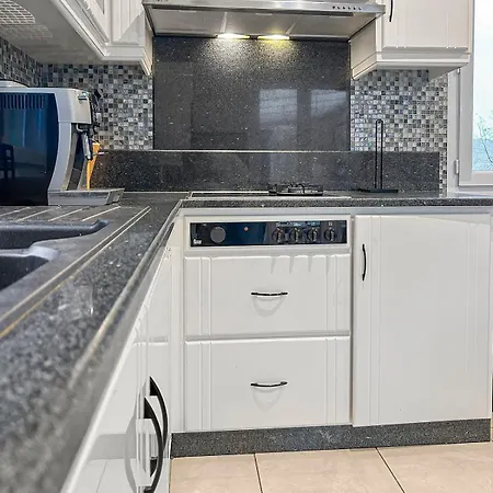 Holiday home Grande Maison Chaleureuse A Bouliac
