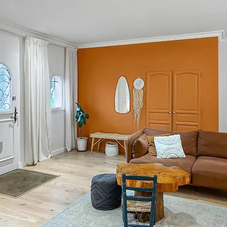 Grande Maison Chaleureuse A Vakantiehuis *