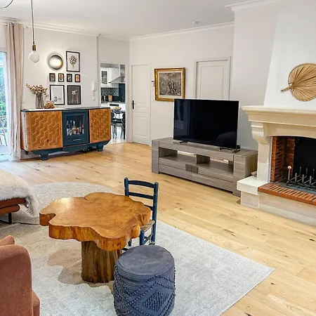 Grande Maison Chaleureuse A Holiday home